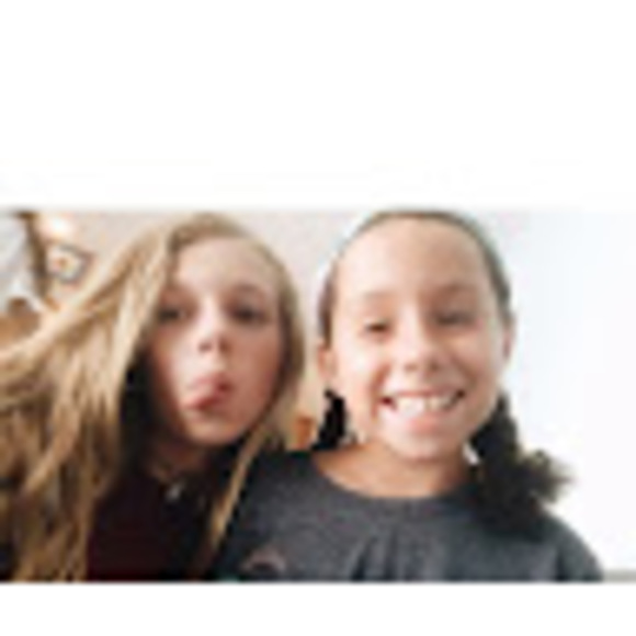 Meet your Posher, Faith - Picture 1 of 1